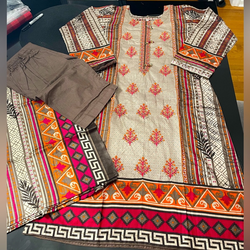 New 3 pc embroidered cotton kameez shalwar